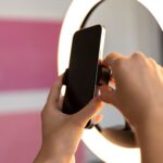 How to avoid glare and shadows in visa photos